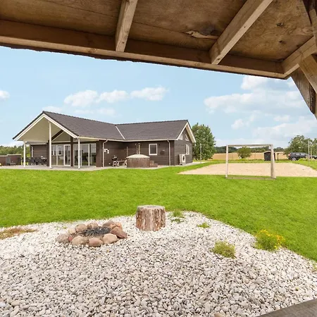 Stunning In With Sauna Ferienhaus Spottrup